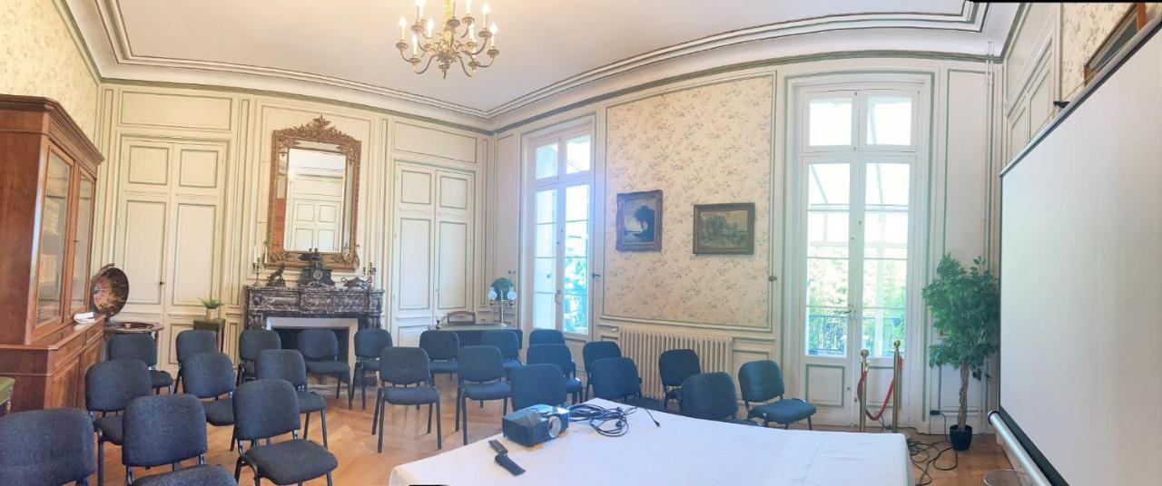 Chateau Marith - Etablissement Climatise Avec Piscine Hotel Clairac  ภายนอก รูปภาพ